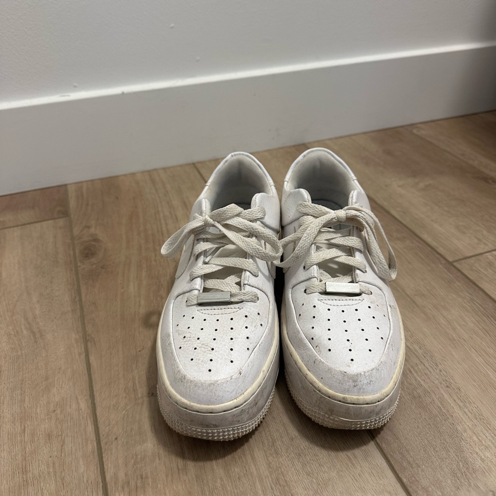 Nike Woman Platform Air Force 1 White Sneakers